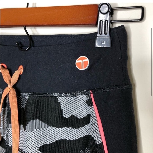 Trina Turk Congo Camo Legging Size S - Picture 2 of 6